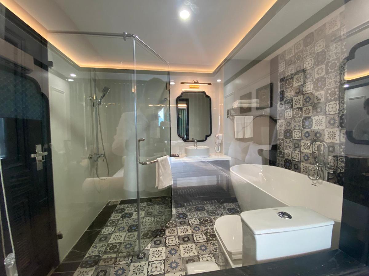 Moma Paris Hotel Ninh Binh Buitenkant foto